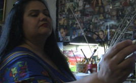 [VIDEO] A Bronx artist who picked up her brush after 15 years